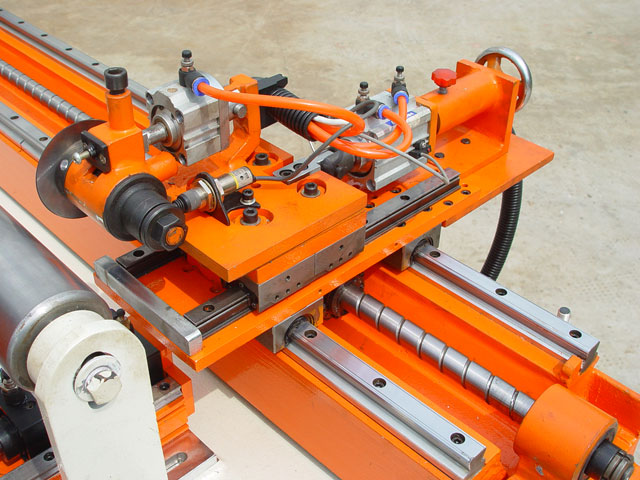 SJQ-D 数控精切机